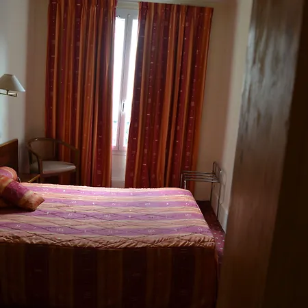 Montpellier 2* Parigi