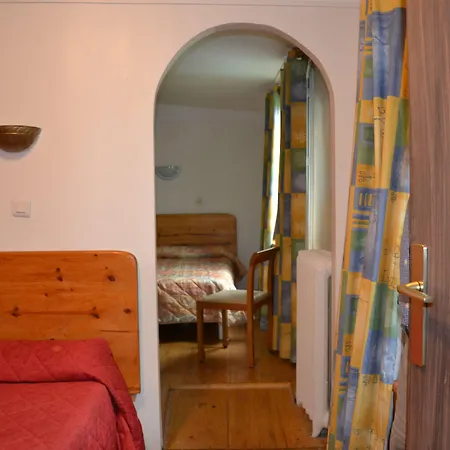 Montpellier 2* Paris